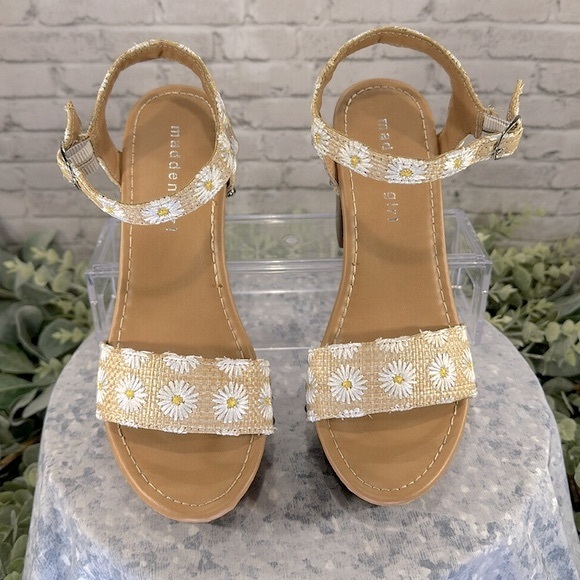 Madden Girl “Lifft” Daisy Raffia Tan Open Toe One-Band Platforms WMS 6.5M🌼VGUC - Picture 4 of 12